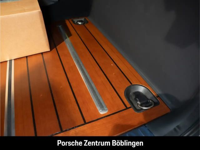 Mercedes-Benz G-Klasse -Modell Station 500 Final Edition White MULTIBEAM