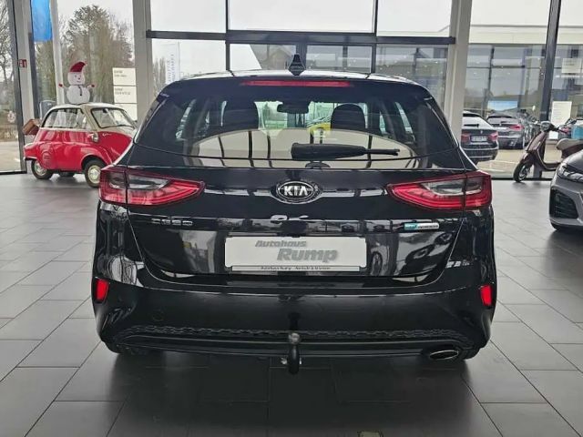 Kia Ceed / Ceed Automatik | AHK | SHZ | NAVI