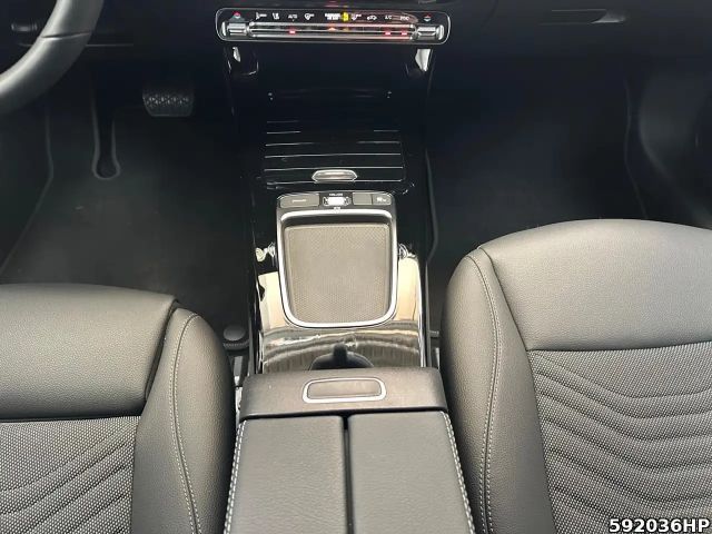 Mercedes-Benz CLA 200 Progressive