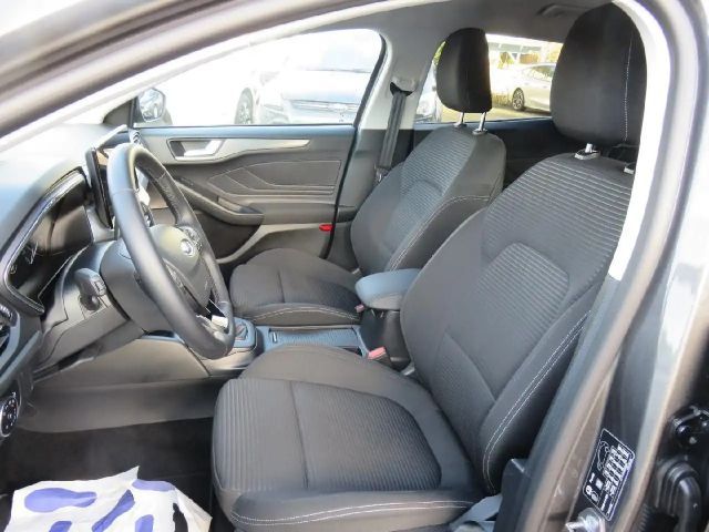 Ford Focus Titanium Wagon