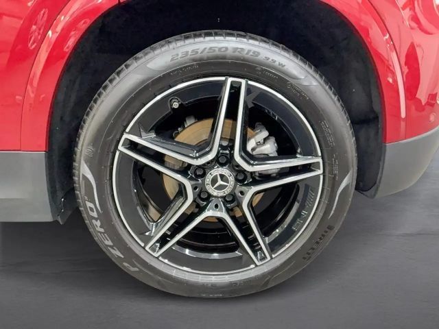 Mercedes-Benz GLA 200 4MATIC GLA 200 d