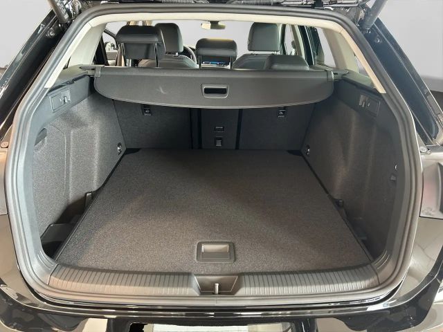 Volkswagen Golf Business DSG Variant