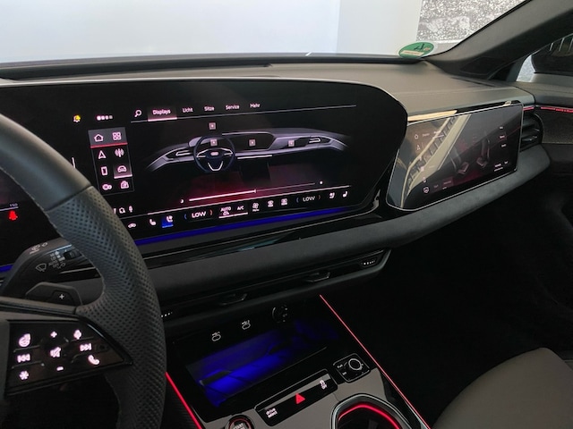 Audi A6 Avant Quattro S-Tronic