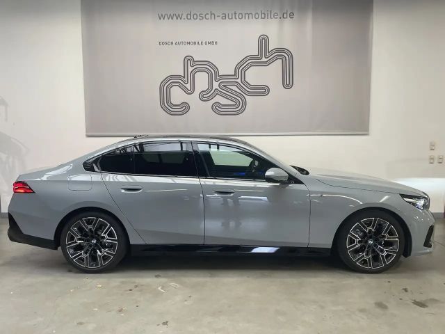 BMW 520 520d M-Sport Sedan xDrive