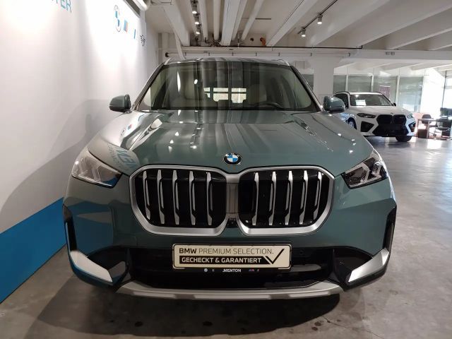 BMW X1 xDrive23d  xLine/AHK/ad.LED/HuD/Kamera/Harman