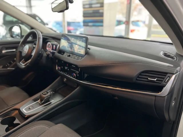 Nissan Qashqai 1.3 Connecta LED+KEYLESS+360°+ACC+VC uvm