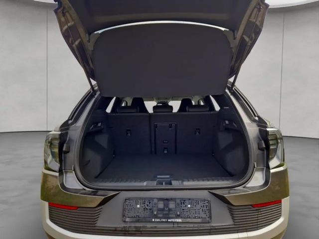 Ford Explorer Extended range RWD