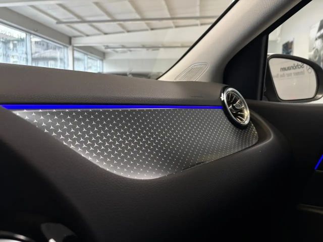 Mercedes-Benz B 200 Progressive Sedan