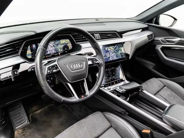 Audi e-tron 55 S-Line