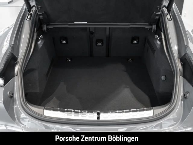 Porsche Taycan 4 Cross Turismo