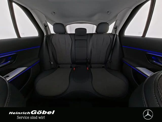 Mercedes-Benz E 220 AVANTGARDE E 220 d