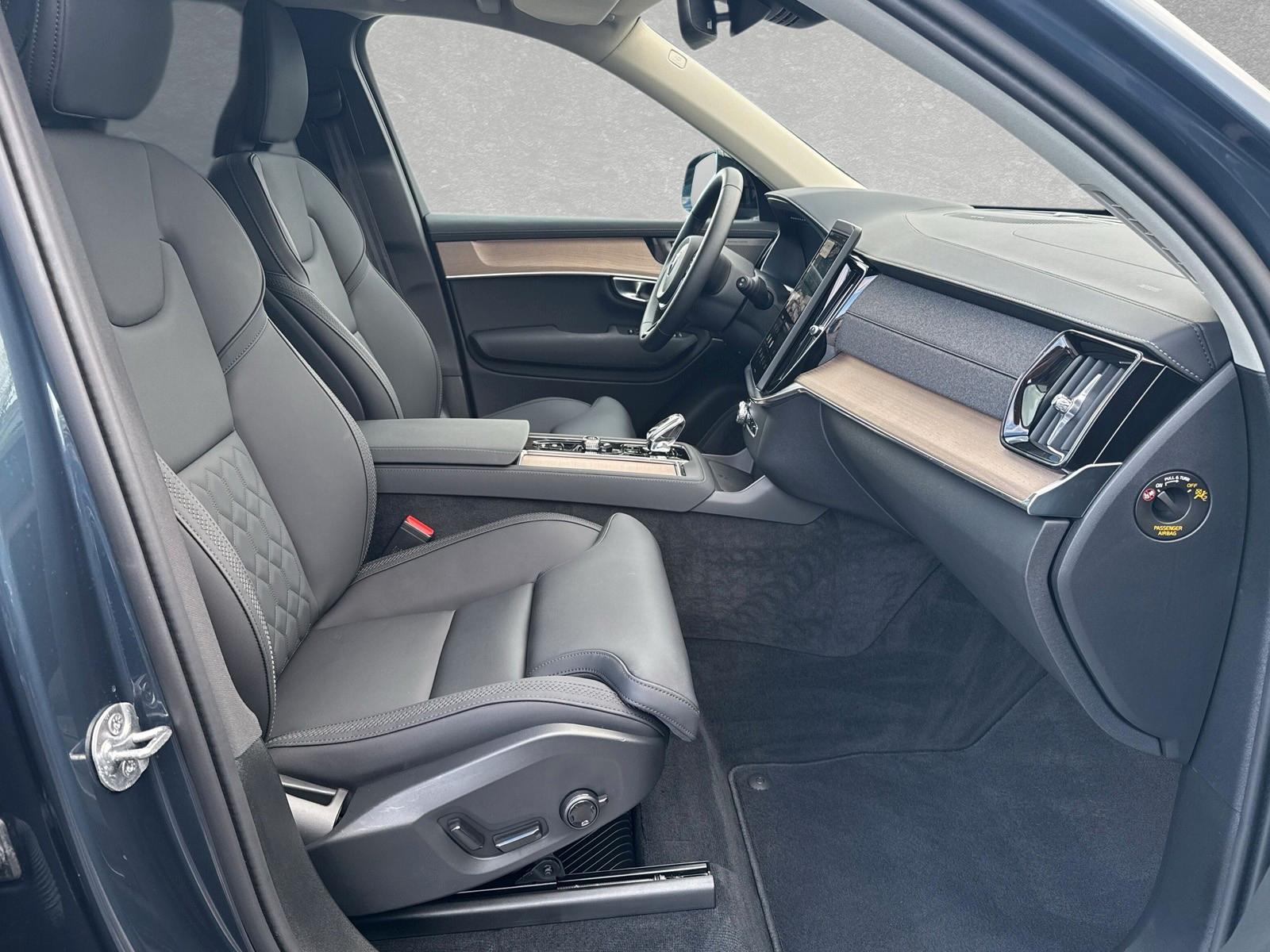 Volvo XC90 AWD Dark Plus T8