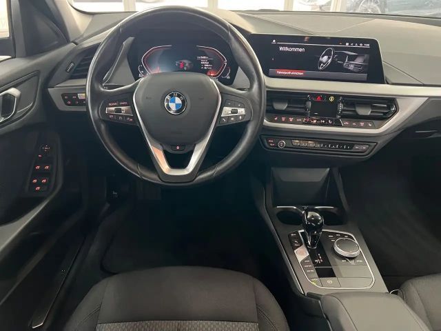 BMW 118 118d Advantage pakket Sedan