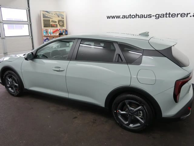 Kia K4 1,0 TGDI 48V Mildhybrid Silber