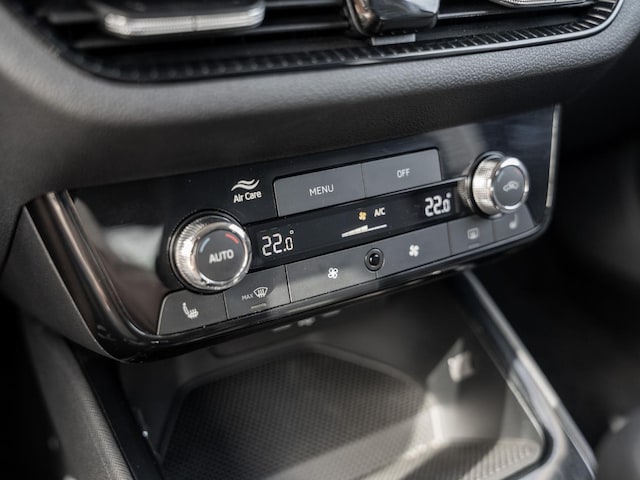 Skoda Fabia 1.0 MPI 5-GANG KlimaA SHZ PDC