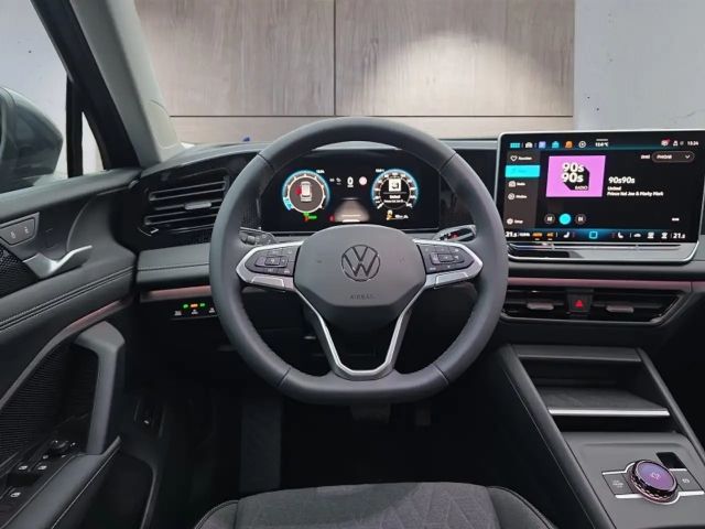 Volkswagen Tiguan 1.5 eTSI Plus