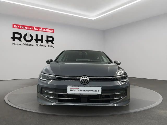 Volkswagen Golf 1.5 TSI Golf VIII