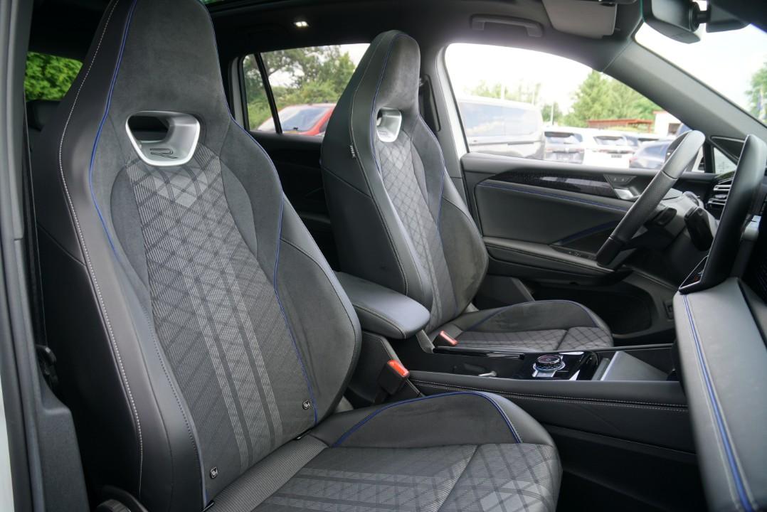 Volkswagen Tiguan 1.5 eTSI IQ.Drive R-Line