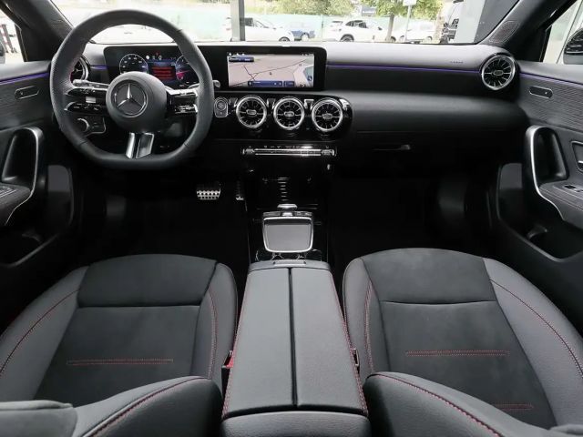 Mercedes-Benz A 200 AMG Line