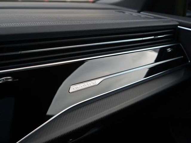 Audi Q8 Business Hybride S-Line