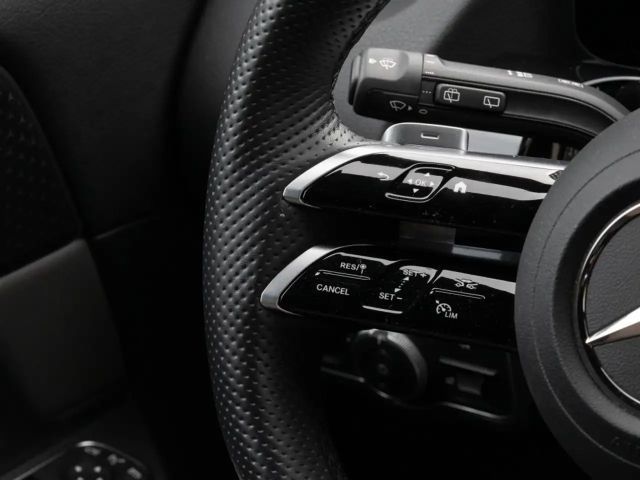 Mercedes-Benz EQA 300 4MATIC