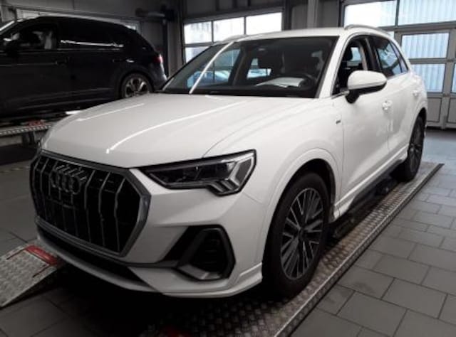Audi Q3 35 TDI Quattro S-Line S-Tronic