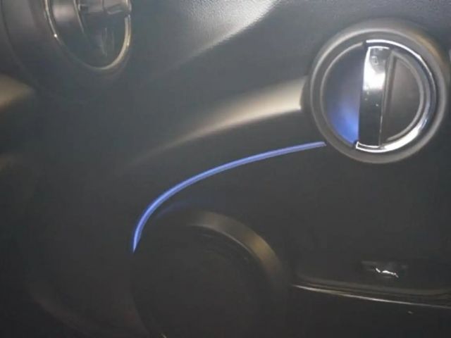 MINI Cooper COOPER 1,5 CAMDEN LEDER NAVI LED SHZ TEMPOMAT 17"