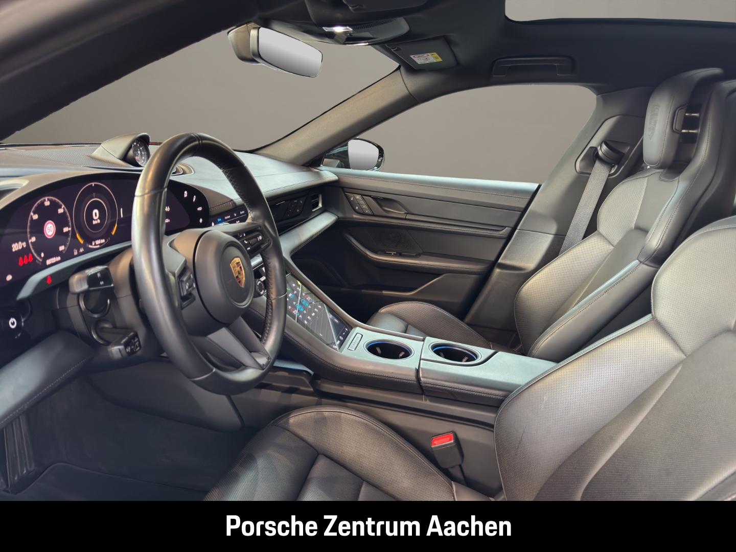 Porsche Taycan 4S Cross Turismo