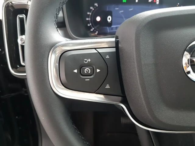 Volvo XC40 Dark Plus