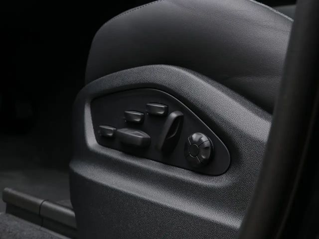 Porsche Cayenne BOSE Sportabgasanlage Luftfederung LED