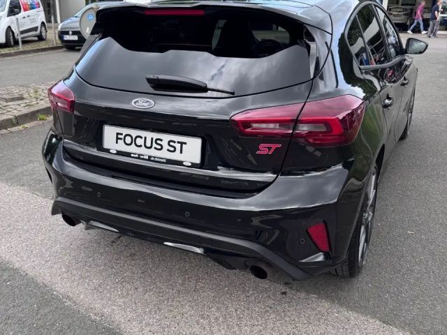Ford Focus ST Line