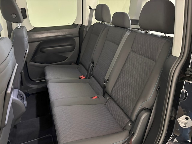 Volkswagen Caddy 1.5 TSI Combi DSG Move