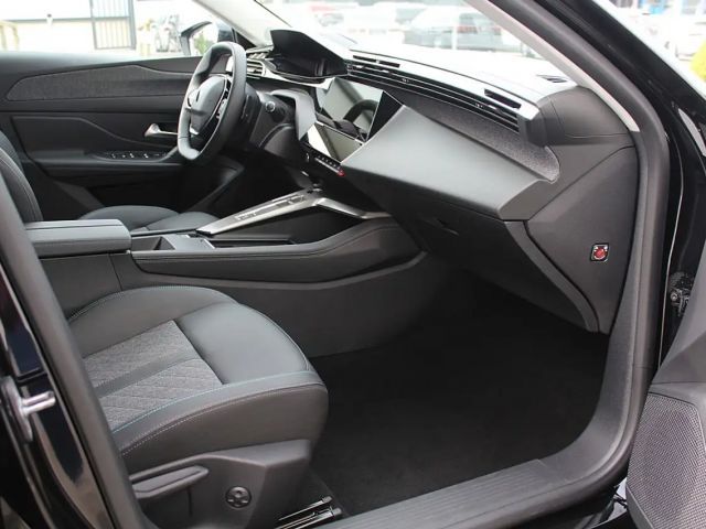 Peugeot 408 130 Allure Pack EAT8 PureTech