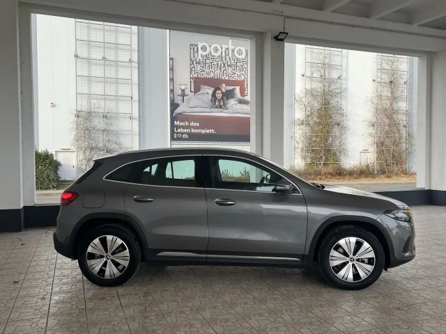 Mercedes-Benz EQA 350 4MATIC Progressive