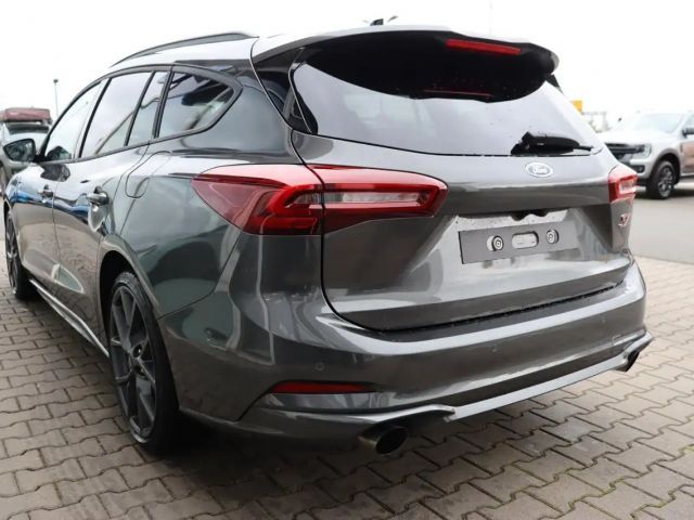 Ford Focus ST Line Wagon