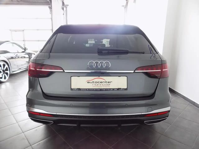 Audi A4 30 TDI Avant S-Line