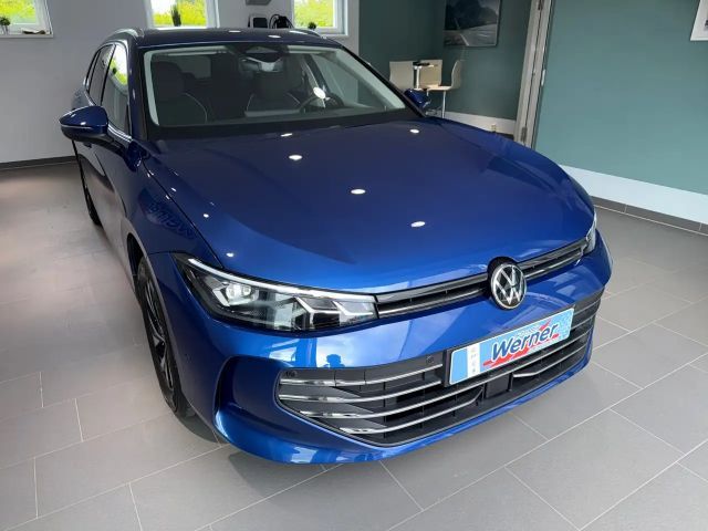 Volkswagen Passat 1.5 eTSI Business