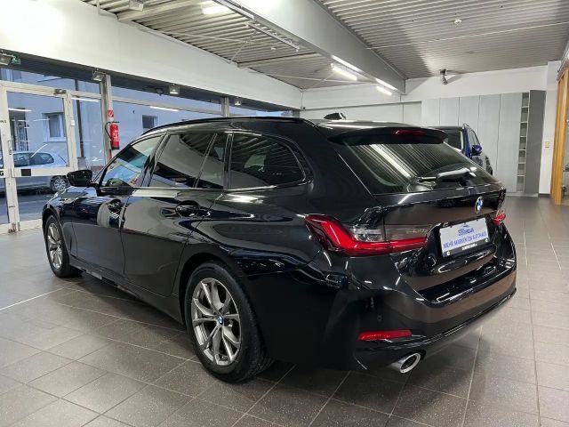 BMW 320 320d Touring xDrive