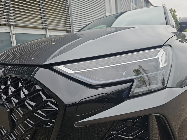 Audi RS3 Quattro S-Tronic Sedan