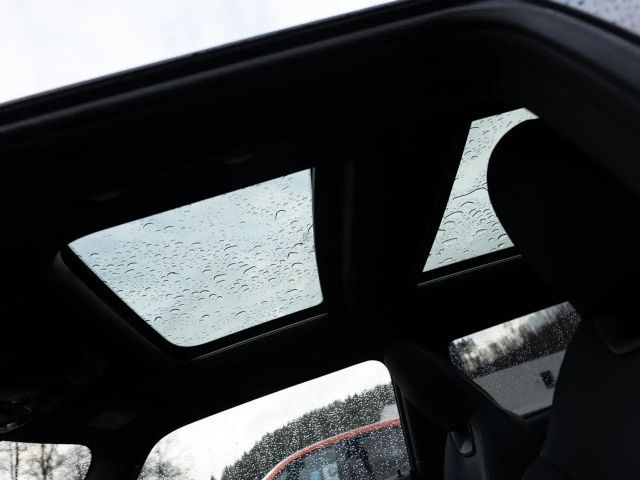 MINI Cooper Favoured Trim PANO NAVI HUD LED 360°