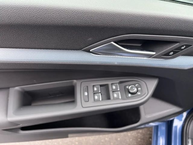 Volkswagen Golf 1.5 eTSI