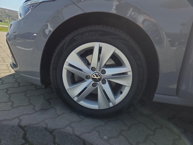 Volkswagen Golf 1.5 TSI Golf VIII Life