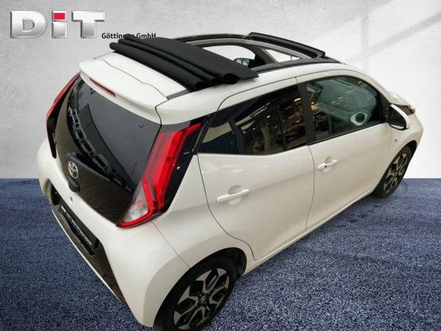 Toyota Aygo 1.0 VVT-i Hatchback X-sky