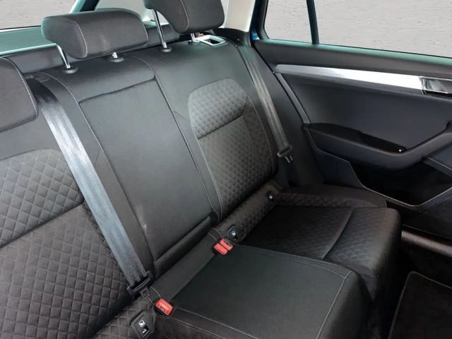 Skoda Superb 1.4 TSI Ambition Combi iV