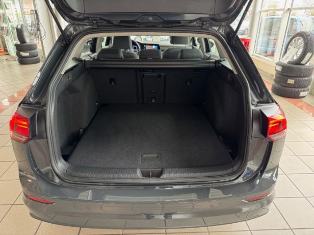 Volkswagen Golf Life Variant
