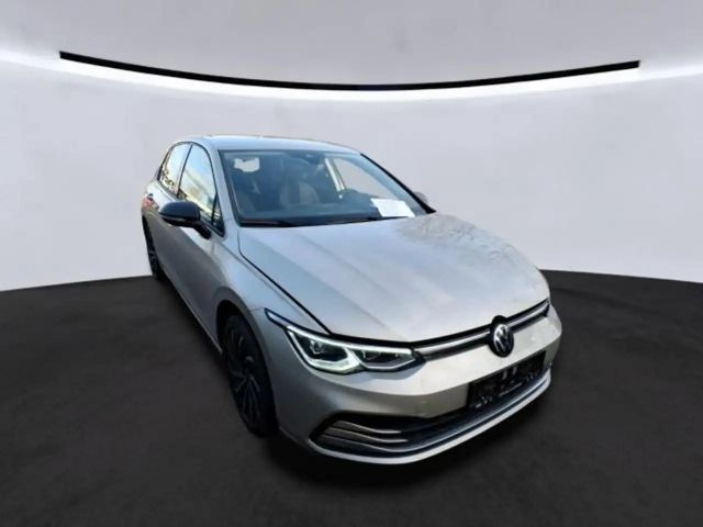 Volkswagen Golf 1.5 eTSI DSG Life Move