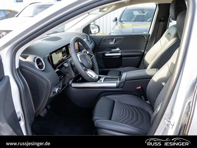 Mercedes-Benz B 200 Progressive Sedan