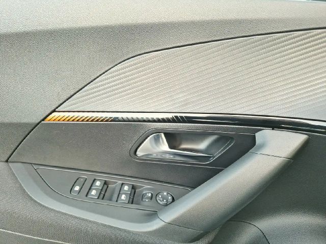 Peugeot E-2008 Active Pack