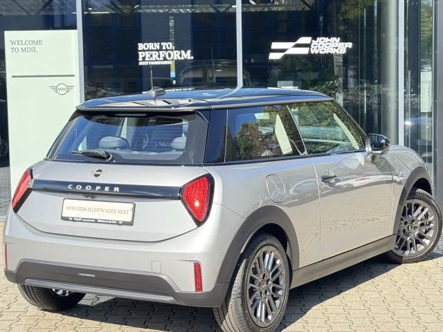 MINI Cooper Classic Trim LED HuD LenkradHzg RFK DA