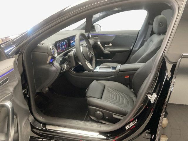 Mercedes-Benz CLA 180 Shooting Brake